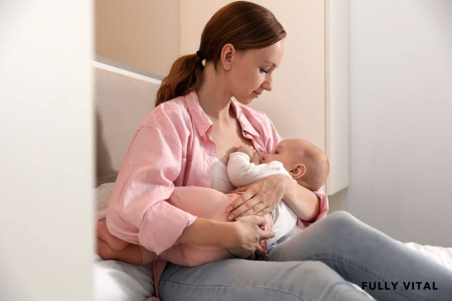 Using Retinol Products While Breastfeeding: What Experts Say
