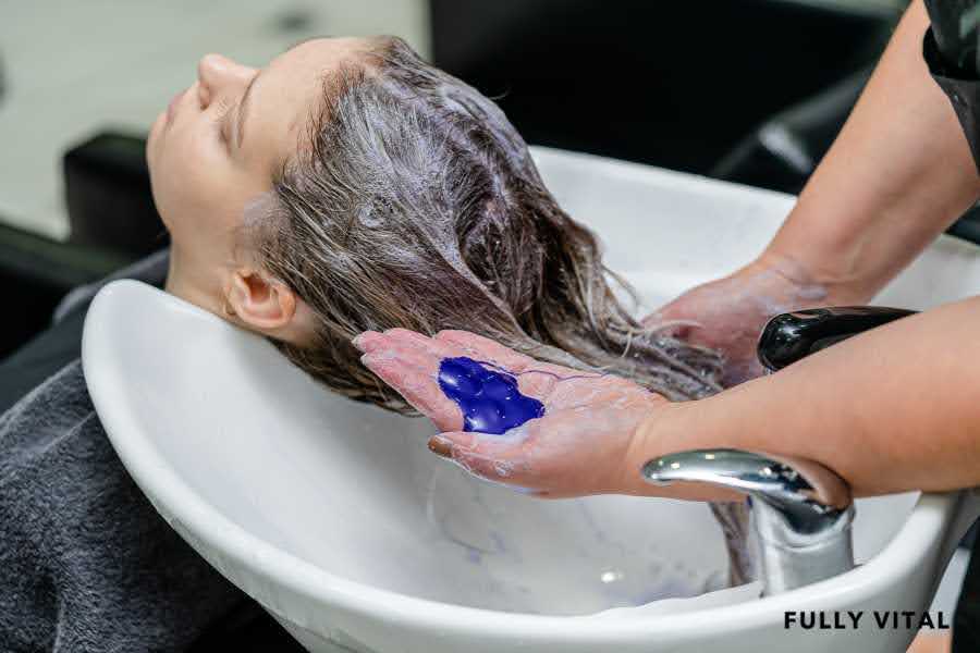 Purple Shampoo: Your Key to Brilliant, Toned Hair - Expert Tips & Top Products!